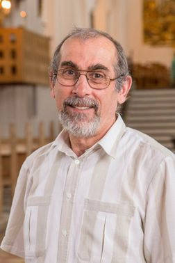 Edvard Hakhverdyan, kirketjener